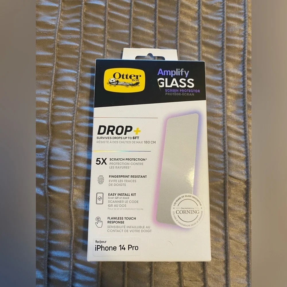NEW - OtterBox AMPLIFY GLASS ANTIMICROBIAL Screen Protector for iPhone 14 Pro